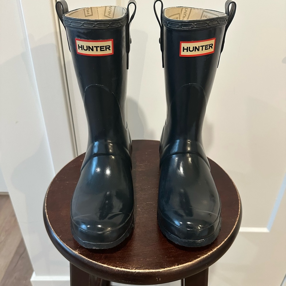 Hunter Glossy Black Waterproof Boots. Size 5/6
